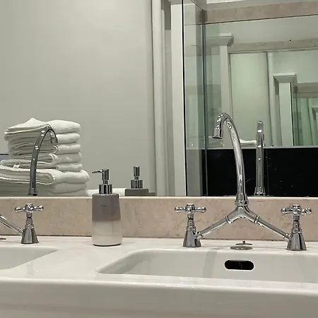 Grand D'exception Au Château Randin Appartement *