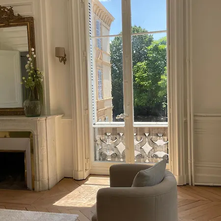 Appartement Grand D'exception Au Château Randin