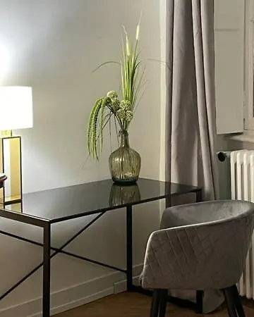 Grand D'exception Au Château Randin Appartement *
